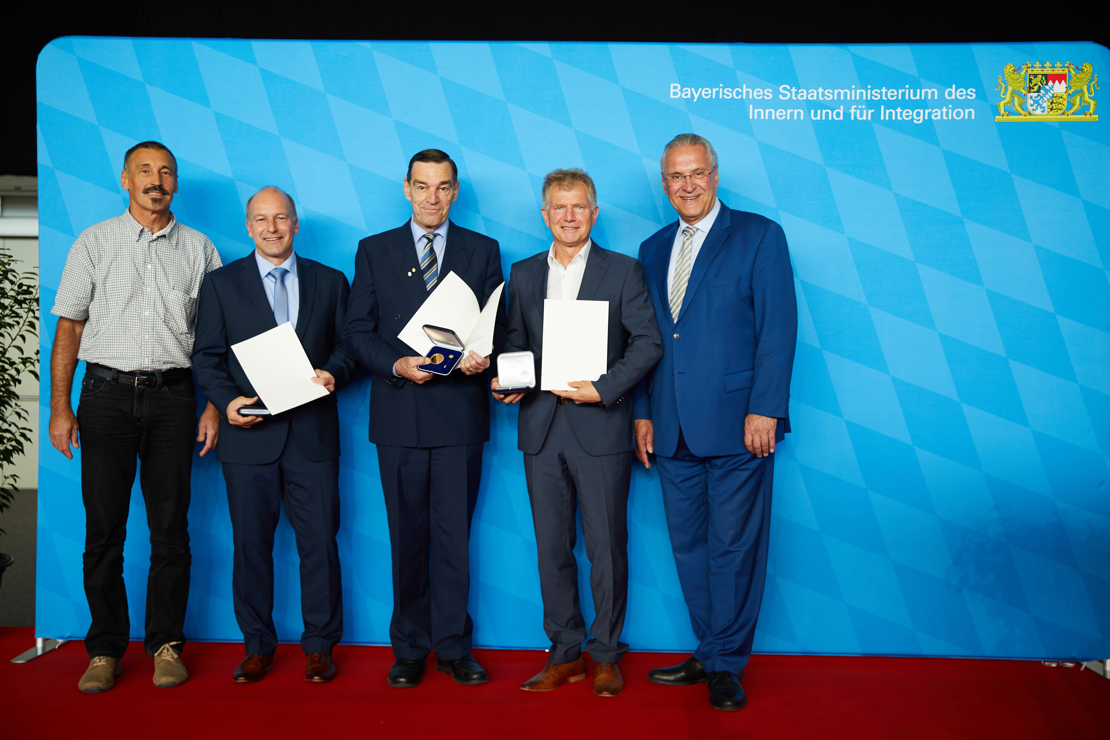 Ehrenmedaille für besondere Verdienste um den Sport in Bayern für BVS Akteure