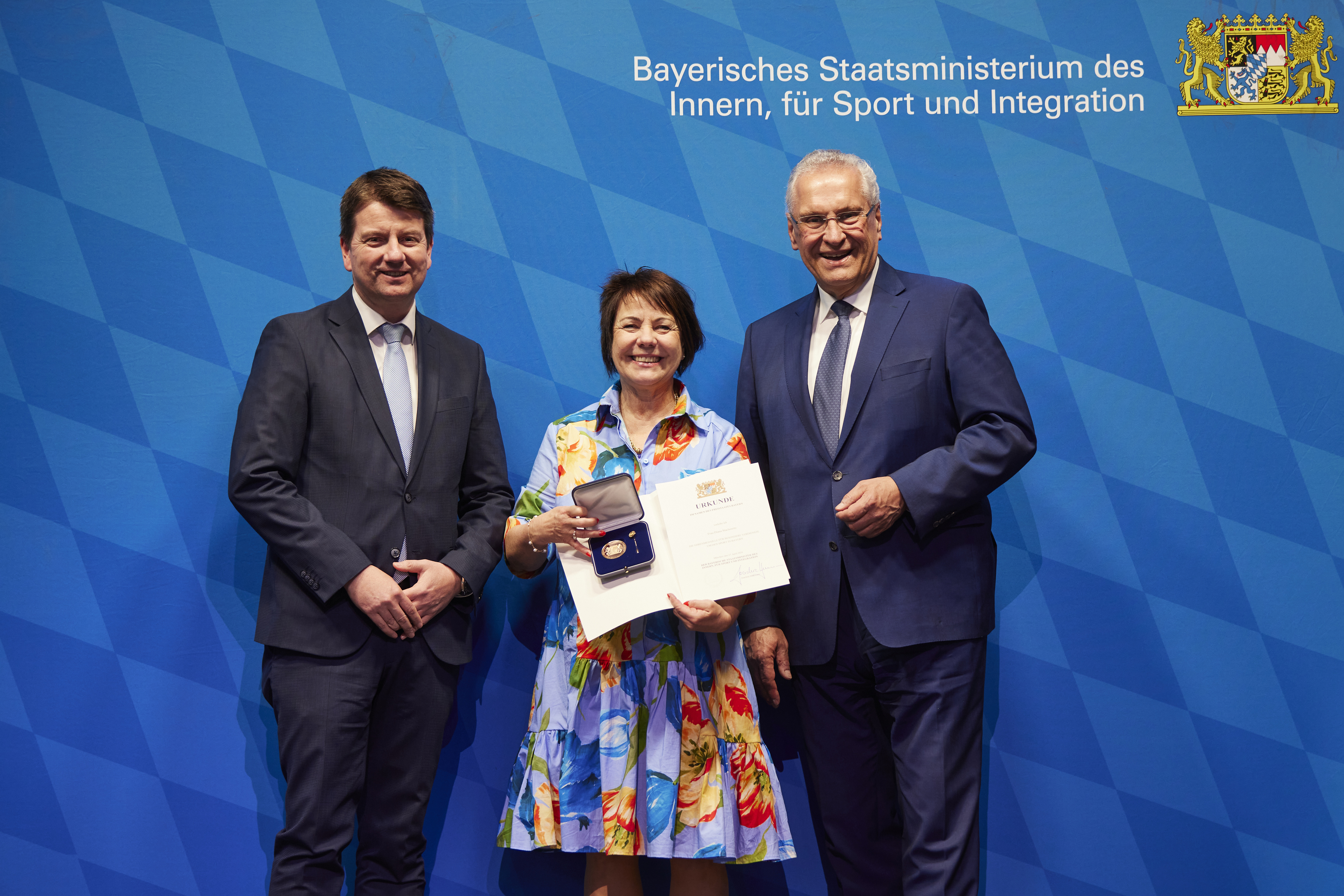 Verleihung der Ehrenmedaille für besondere Verdienste um den Sport in Bayern an BVS Bayern Präsidentin Diana Stachowitz