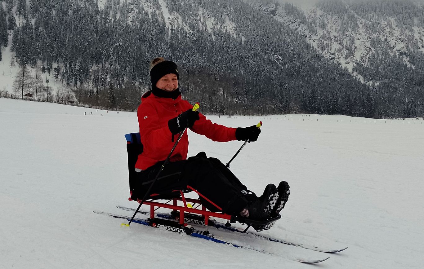 Para Ski Nordisch im Sitzschlitten